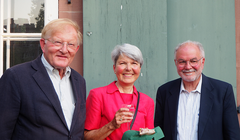 Prof. em. Dr. Thomas Cottier, Prof. Dr. Christa Tobler, Christian Etter (vlnr)