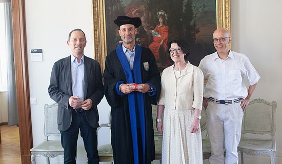 Prof. Dr. Thomas Grob (Vizerektor Lehre), Prof. Dr. Corey Ross, Prof. em. Dr. Madeleine Herren-Oesch, Prof. Dr. Martin Lengwiler (Dekan der Philosophisch-Historischen Fakultät)