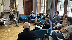 Glenn Penny discusses with the audience