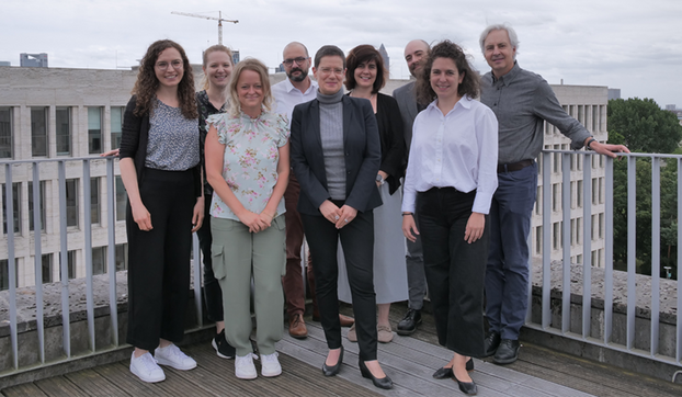 The photograph shows Barbara von Rütte and Further Participants of the Workshop «Reimagining Mobility and Membership» at the University of Frankfurt.
