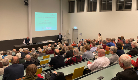 Hugues Pernet im Hörsaal