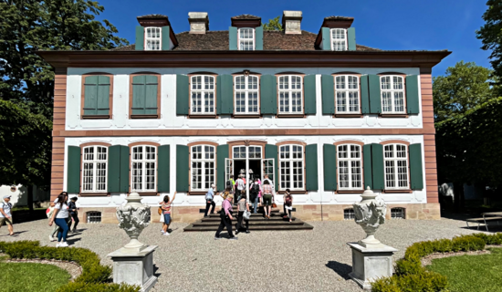 Frontalansicht der Sandgrube