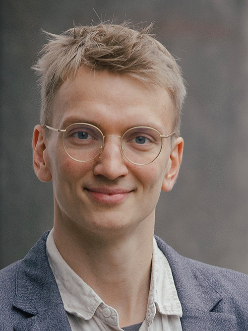Lars Kury